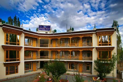 Hotel Lhalingkha Leh Exterior photo