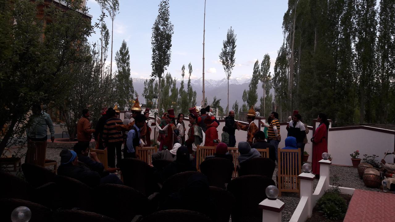 Hotel Lhalingkha Leh Exterior photo