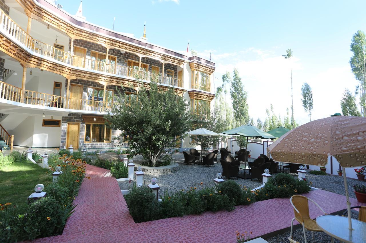 Hotel Lhalingkha Leh Exterior photo